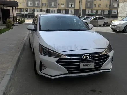 Hyundai Elantra 2020 года за 6 400 000 тг. в Актау