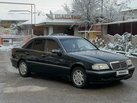 Mercedes-Benz C 280 1994 года за 1 850 000 тг. в Алматы – фото 2