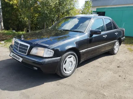 Mercedes-Benz C 200 1996 года за 2 550 000 тг. в Астана – фото 2