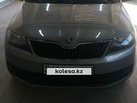 Skoda Rapid 2014 годаfor4 100 000 тг. в Уральск