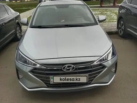 Hyundai Elantra 2019 года за 8 100 000 тг. в Усть-Каменогорск – фото 3