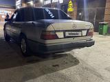 Mercedes-Benz E 220 1992 годаfor950 000 тг. в Кызылорда