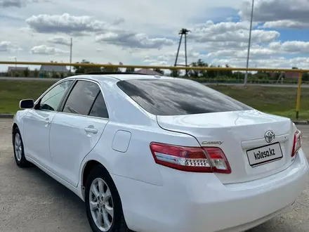 Toyota Camry 2011 года за 4 800 000 тг. в Уральск – фото 3