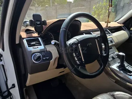 Land Rover Range Rover Sport 2012 года за 10 500 000 тг. в Алматы – фото 6