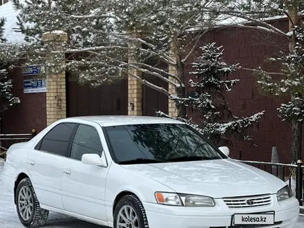 Toyota Camry 1999 года за 3 500 000 тг. в Астана