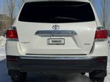 Toyota Highlander 2013 годаүшін11 500 000 тг. в Актобе – фото 4