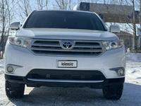 Toyota Highlander 2013 годаүшін10 500 000 тг. в Актобе