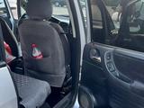 Opel Zafira 2001 года за 2 700 000 тг. в Актобе – фото 4