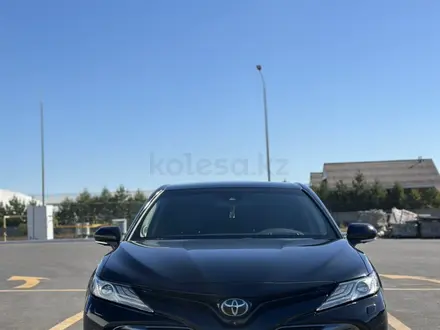 Toyota Camry 2018 года за 15 500 000 тг. в Астана – фото 4