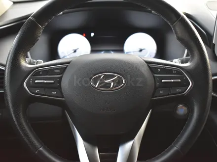 Hyundai Santa Fe 2023 года за 15 590 000 тг. в Алматы – фото 13