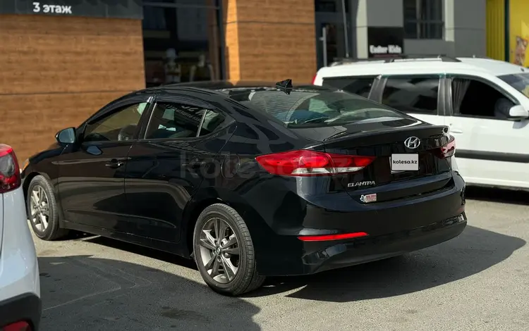 Hyundai Elantra 2018 годаfor5 200 000 тг. в Атырау