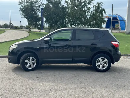 Nissan Qashqai 2010 года за 6 100 000 тг. в Караганда – фото 2