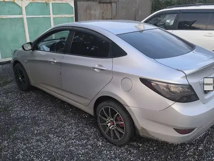 Hyundai Accent 2014 года за 5 000 000 тг. в Аксу – фото 4