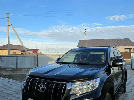 Toyota Land Cruiser Prado 2022 года за 25 800 000 тг. в Атырау
