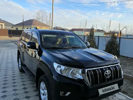 Toyota Land Cruiser Prado 2022 года за 25 800 000 тг. в Атырау – фото 2