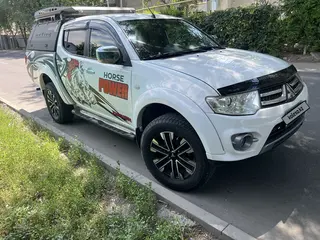 Mitsubishi L200