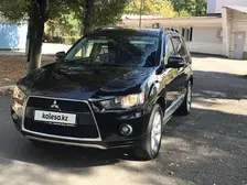 Mitsubishi Outlander, 2012