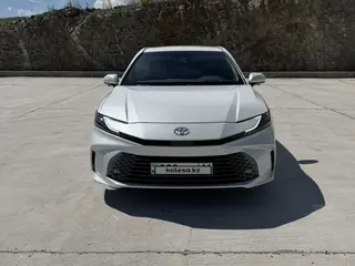 Toyota Camry, 2025