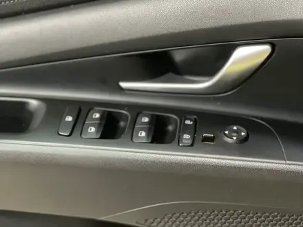 Hyundai Elantra 2021 года за 9 500 000 тг. в Шымкент – фото 7