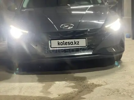 Hyundai Elantra 2021 года за 9 500 000 тг. в Шымкент – фото 8