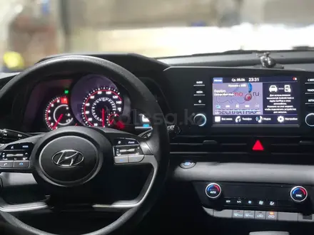 Hyundai Elantra 2021 года за 9 500 000 тг. в Шымкент – фото 9
