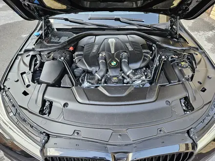 BMW 750 2016 года за 27 000 000 тг. в Караганда – фото 16