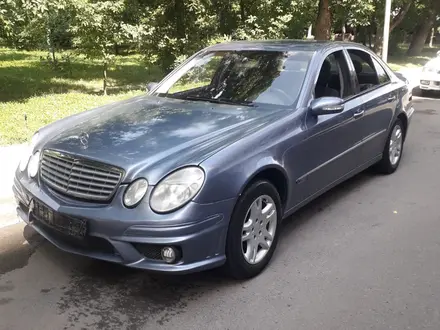 Mercedes-Benz E 220 2003 года за 2 900 000 тг. в Алматы