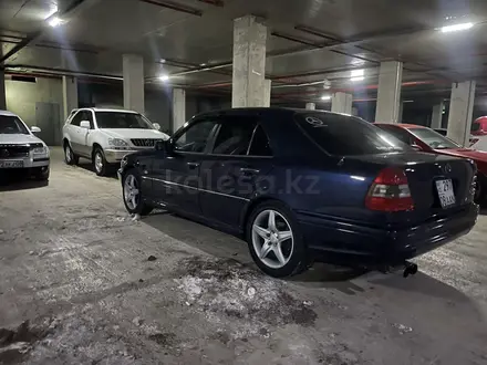 Mercedes-Benz C 280 1995 года за 3 000 000 тг. в Астана – фото 4