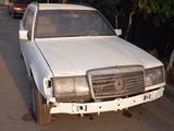 Mercedes-Benz E 230 1990 года за 700 000 тг. в Алматы