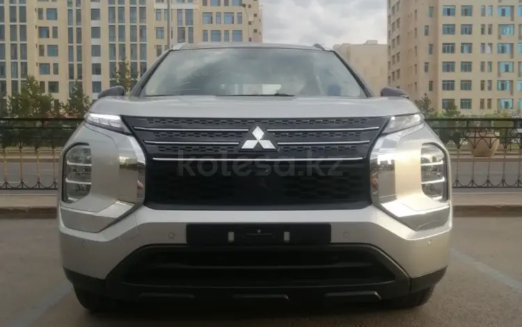 Mitsubishi Outlander 2023 года за 16 800 000 тг. в Астана