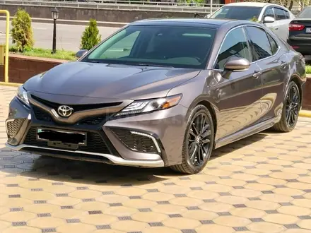 Toyota Camry 2022 года за 14 000 000 тг. в Алматы – фото 12