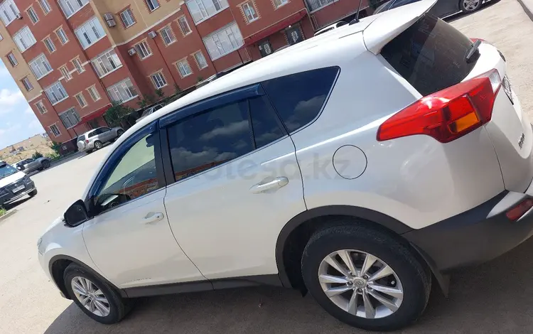 Toyota RAV4 2013 годаfor11 800 000 тг. в Актобе