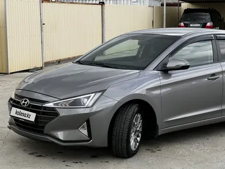 Hyundai Elantra 2020 года за 8 500 000 тг. в Атырау – фото 8