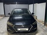 Hyundai Accent 2018 года за 6 600 000 тг. в Алматы – фото 2