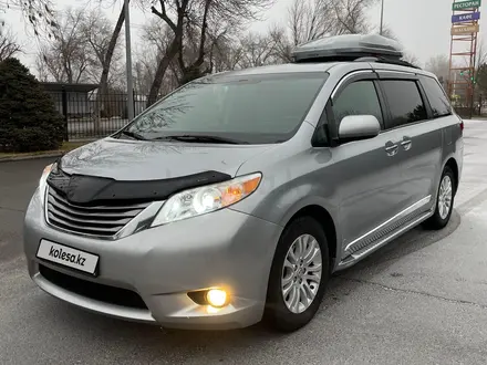 Toyota Sienna 2017 года за 15 500 000 тг. в Тараз