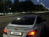 Hyundai Accent 2015 года за 5 200 000 тг. в Усть-Каменогорск – фото 2