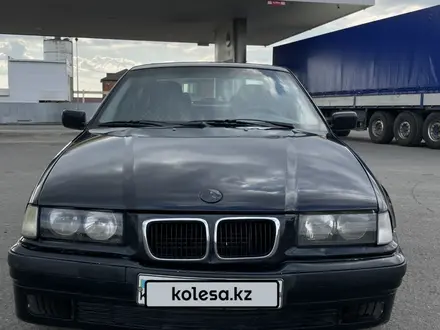 BMW 316 1996 года за 1 350 000 тг. в Уральск – фото 2