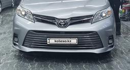 Toyota Sienna 2016 года за 14 500 000 тг. в Жанаозен