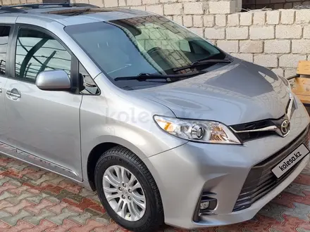 Toyota Sienna 2016 года за 14 500 000 тг. в Жанаозен – фото 17