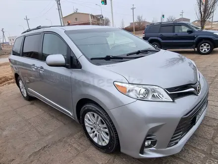 Toyota Sienna 2016 года за 14 500 000 тг. в Жанаозен – фото 7