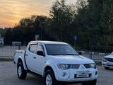 Mitsubishi L200 2006 года за 4 100 000 тг. в Петропавловск – фото 2