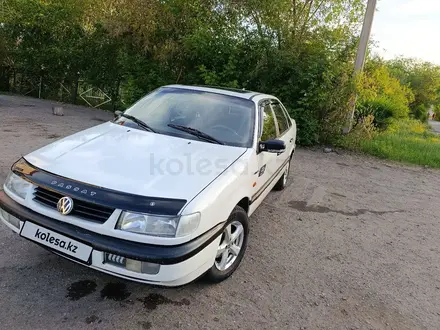 Volkswagen Passat 1994 года за 1 800 000 тг. в Караганда – фото 17