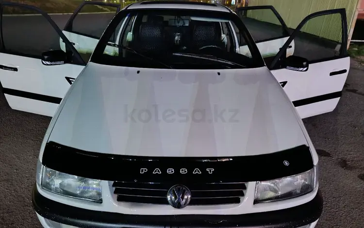 Volkswagen Passat 1994 года за 1 800 000 тг. в Караганда