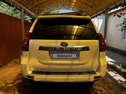 Toyota Land Cruiser Prado 2018 года за 30 500 000 тг. в Алматы – фото 8