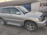 Toyota Highlander 2003 года за 5 200 000 тг. в Семей – фото 2