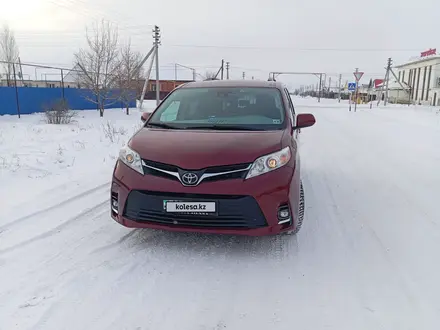 Toyota Sienna 2018 года за 17 500 000 тг. в Уральск – фото 4