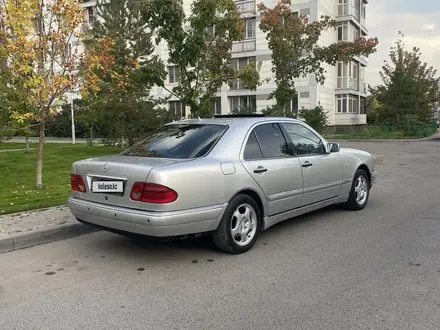 Mercedes-Benz E 320 1998 года за 3 200 000 тг. в Алматы – фото 6