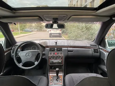 Mercedes-Benz E 320 1998 года за 3 200 000 тг. в Алматы – фото 8
