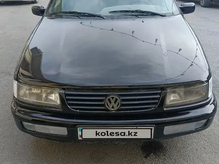 Volkswagen Passat 1995 года за 950 000 тг. в Шымкент
