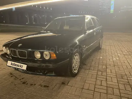 BMW 520 1995 года за 2 500 000 тг. в Астана – фото 2